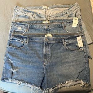 Lot of Abercrombie shorts size 36/22 (2 new with tags)